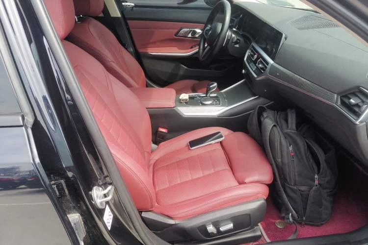 Used BMW 3 Series 2021 325Li M Sport Shadowline Package Right Front Seat