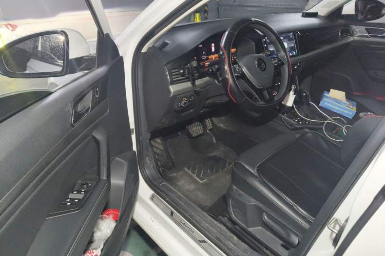 Used Volkswagen Lavida 2022 1.5L Automatic Comfort Edition
