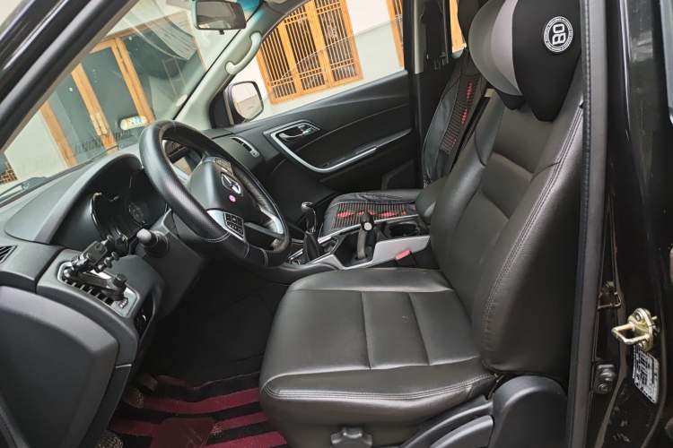 Used JMC Yusheng S350 2013 2.4T Manual Two-Wheel Drive Diesel Luxury 7-Seater Left Front Seat