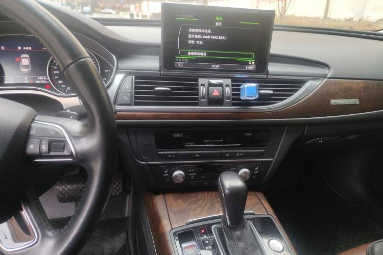 Used Audi A6L 2018 30th Anniversary Edition 45 TFSI quattro Luxury Model
