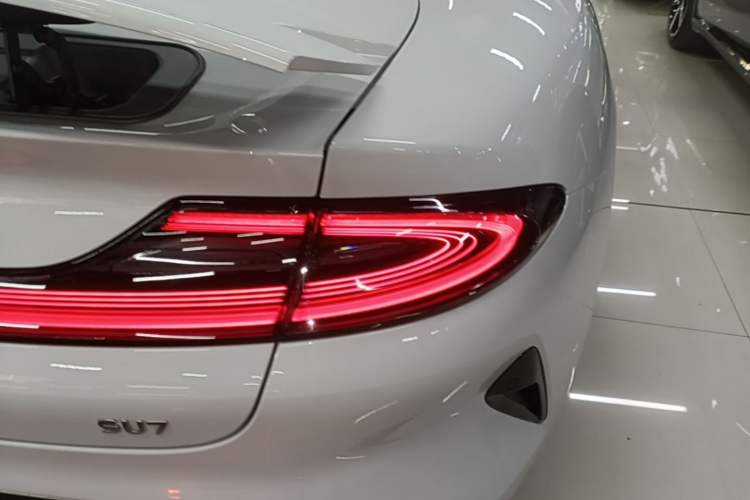 Used Xiaomi Auto SU7 2024 Rear-Drive Ultra-Long Range Advanced Pro-Level Intelligent Driving Version