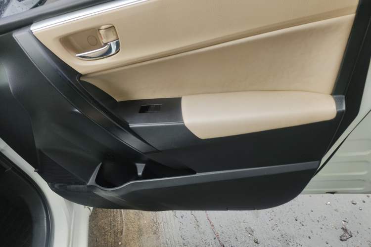 Used Toyota Corolla 2017 Revised Version 1.2T S-CVT GL
