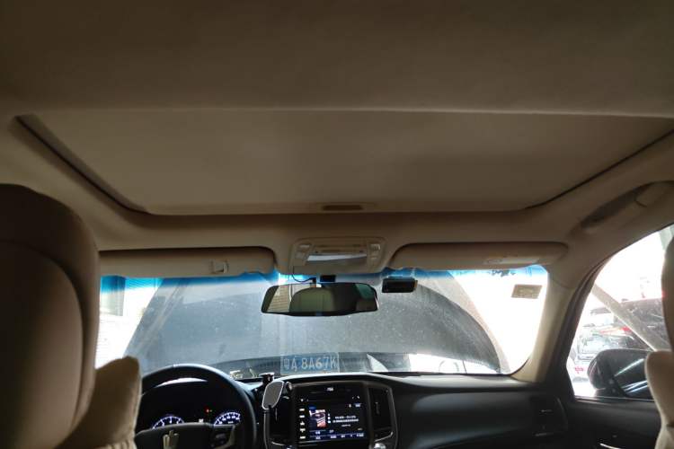 Used Toyota Crown 2015 2.0T Fashion Edition
