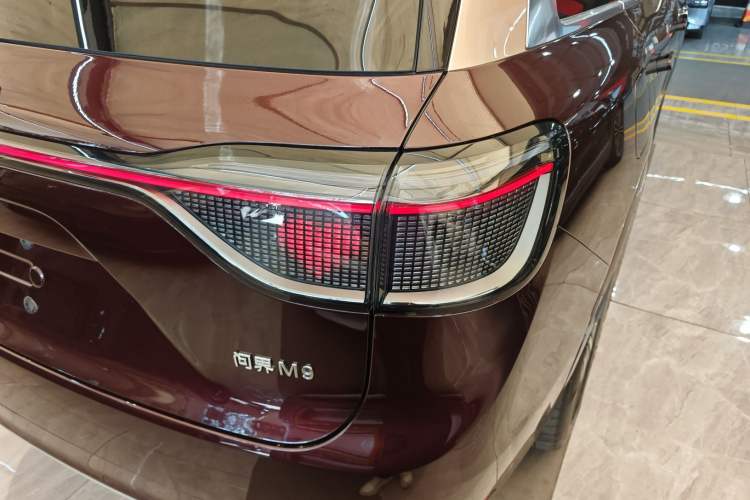 Used Hima AITO M9 2025 Extended-Range Ultra Version 52 kWh 6-Seater