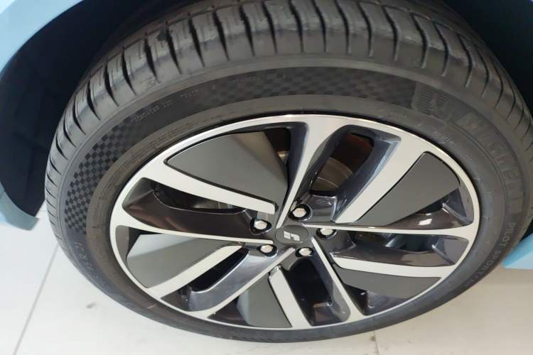 Used Li Auto L8 2024 Ultra Model
