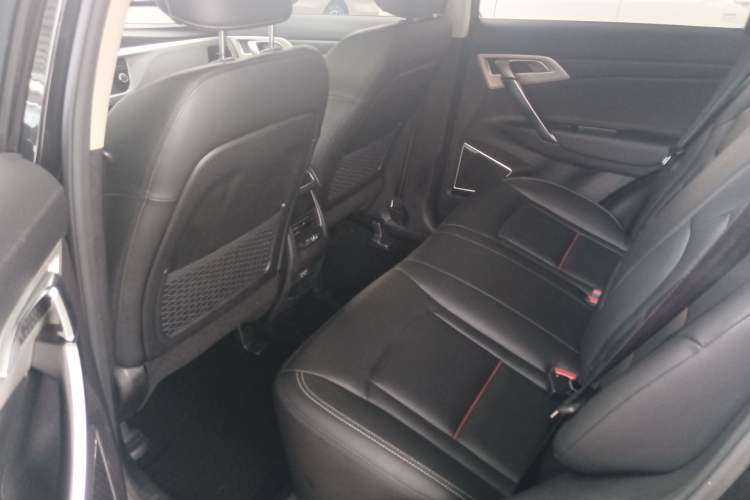 Used Geely Auto Emgrand X7 Sport 2020 1.8TD DCT Two-Wheel Drive Smart Connect 4G-Enabled Version Left Rear Seat