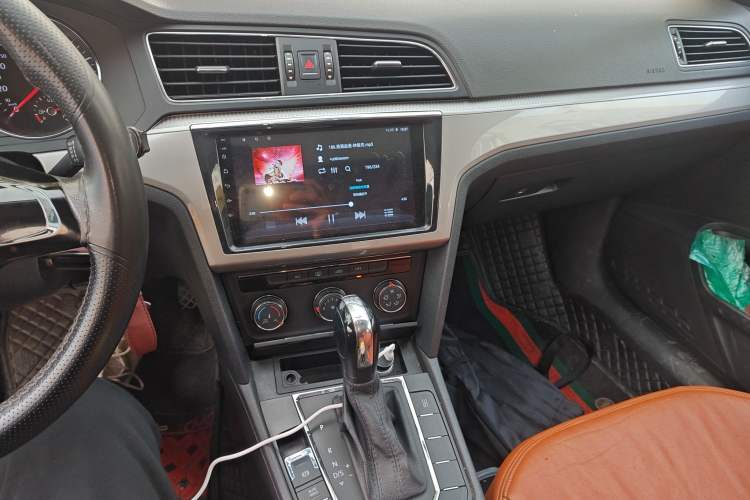 Used Volkswagen Lamando 2015 230TSI DSG Fashion Edition