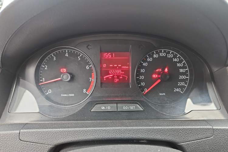 Used Volkswagen Santana 2015 1.4L Manual Comfort Edition Odometer Close Up