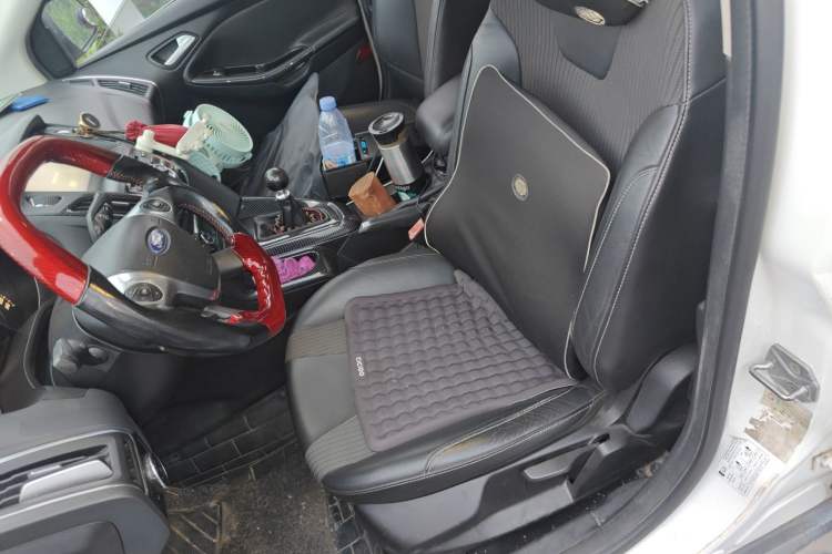 Used Ford Focus 2012 Sedan 1.6L Manual Fashion Edition Left Front Seat