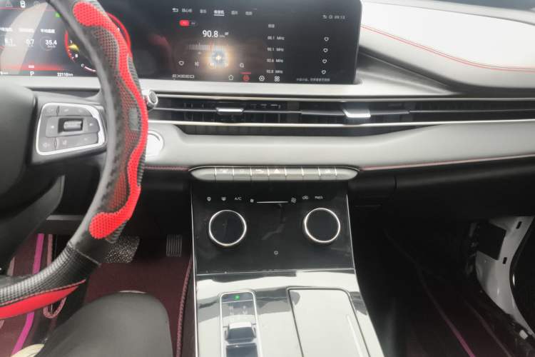 Used EXEED Zhuifeng 2022 Chasing the Waves Edition 1.5T CVT Rising Wind Version Audio And AC Panel