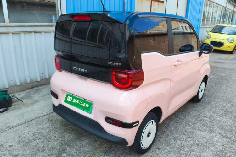 Used Chery New Energy QQ Ice Cream 2022 170km Sundae Phosphate Lithium-Ion Exterior 5