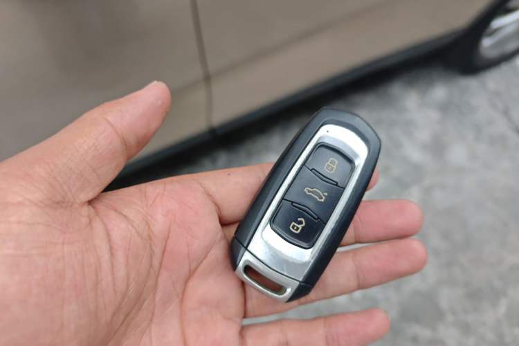 Used Geely Auto Emgrand GS 2016 Elegant Edition 1.3T Automatic LingShang Model
