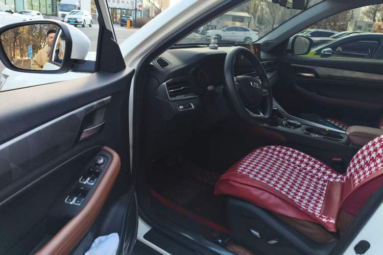 Used Geely Auto Vision X6 2021 PRO 1.4T Automatic Prestige Model Driver Seat