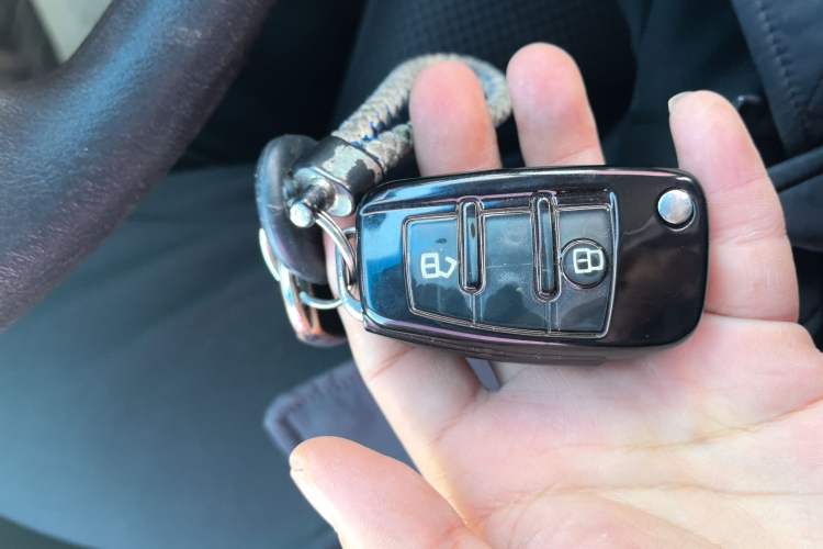 Used JAC Refine 2012 2.0L Timeless Edition HFC4GA3