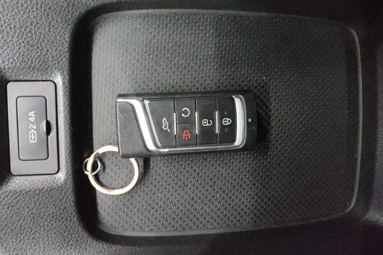 Used GAC Trumpchi M6 2019 270T DCT Luxury Edition (7-seater) China VI
