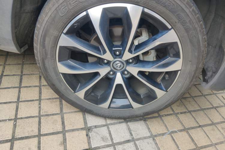 Used CHANGAN CS85 COUPE 2019 1.5T DCT Dynamic Version China VI Standard Right Front Wheel Hub
