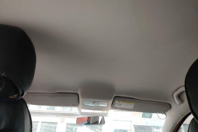 Used Volkswagen Polo 2014 1.4L Manual Fashion Edition Headliner