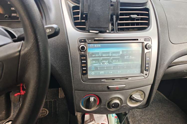 Used Chevrolet Sail 2013 Sedan 1.4L Manual - Youyi Happiness Edition