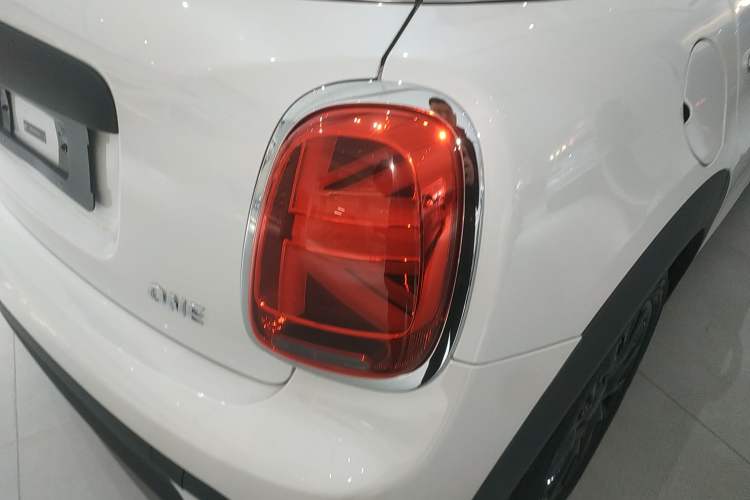 Used MINI 2023 1.5T ONE Five-Door Edition
