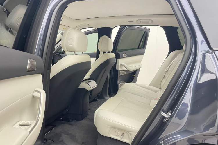 Used Nio ES7 2022 75 kWh Left Rear Seat