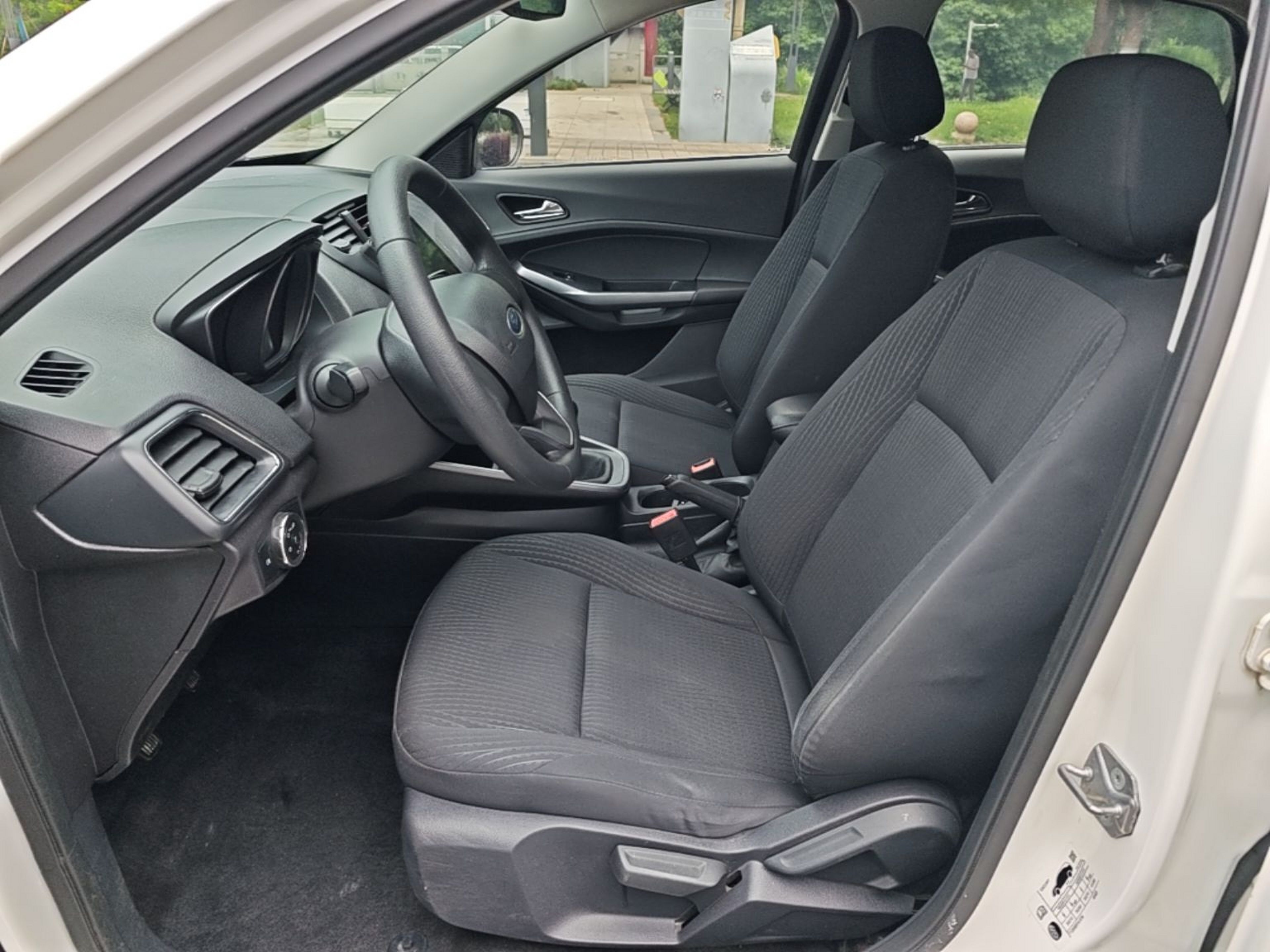 Interior delantero