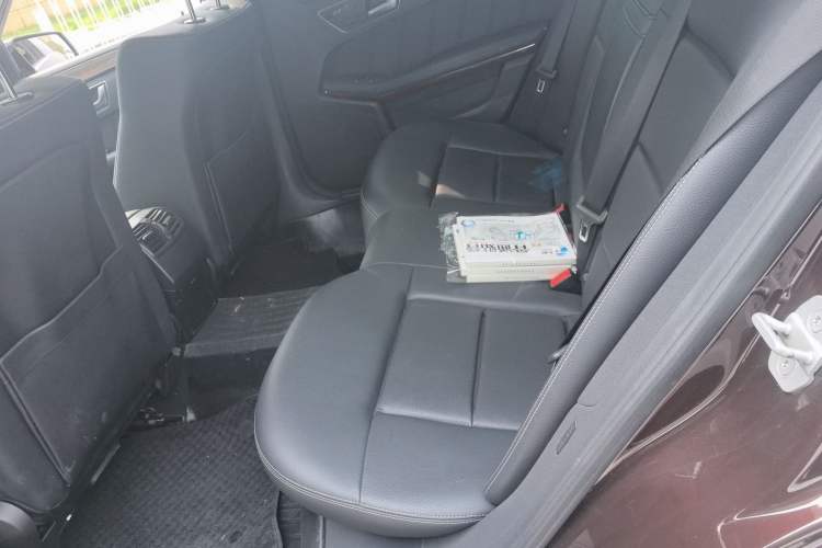 Used Mercedes-Benz E-Class 2012 E 200 L CGI Elegant Model
