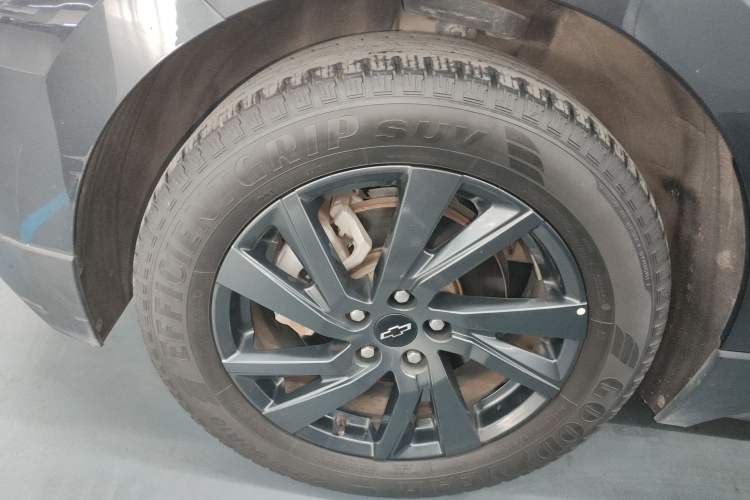 Used Chevrolet Equinox 2021 550T RS Smart Boundary-Pushing Edition Left Front Wheel Hub