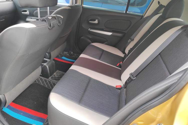 Used Venucia R50X 2015 1.6L Automatic Luxury Edition
