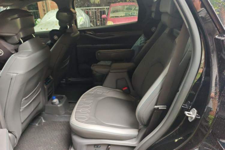 Used Ford Edge 2023 Ford Explorer L 2.0T EcoBoost Two-Wheel Drive 7-Seater Luxury Model