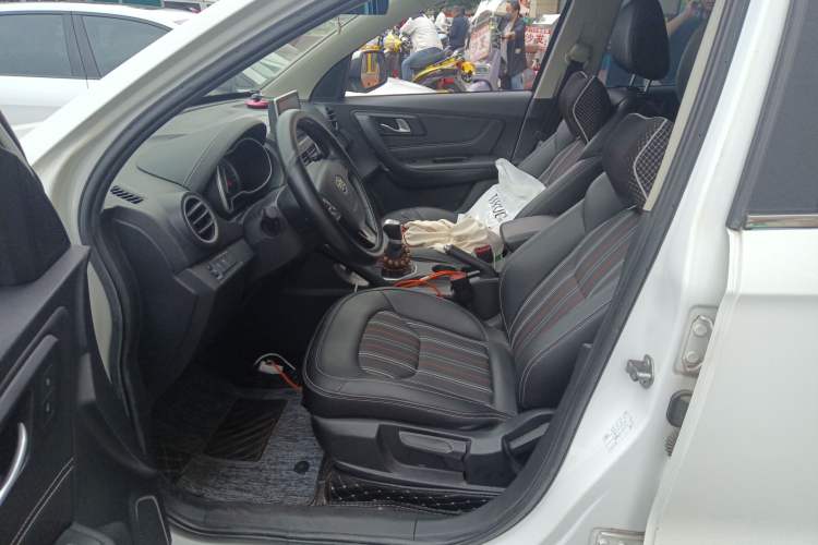 Used Bestune X40 2017 1.6L Manual Luxury Edition