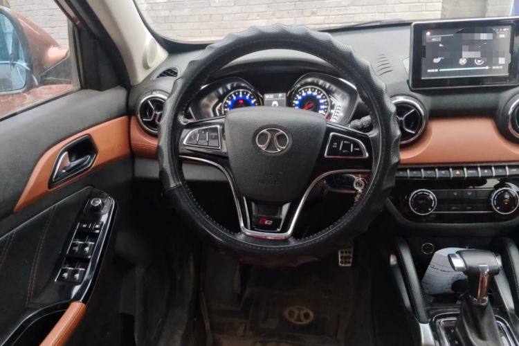 Used BAIC Senova X35 2016 1.5L Automatic Luxury Edition Steering Wheel