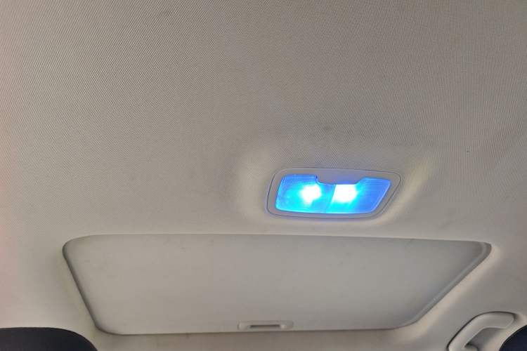 Used Kia K5 2016 2.0L Automatic LUX Headliner