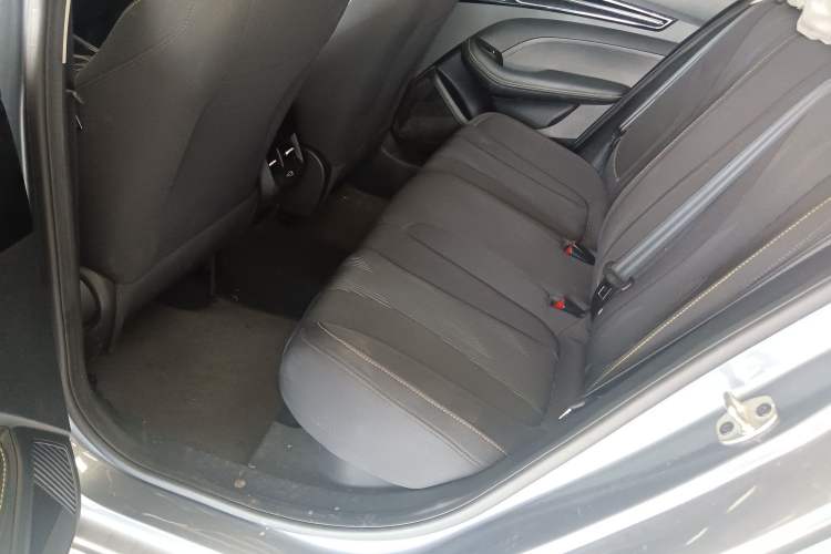 Used Roewe i5 2021 1.5L CVT Platinum Edition