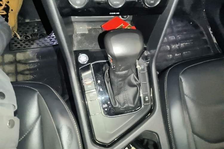 Used Volkswagen Tiguan L 2017 330TSI Automatic Two-Wheel Drive Luxury Edition