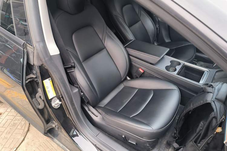 Used Tesla Model 3 2022 Rear-Wheel-Drive Version
