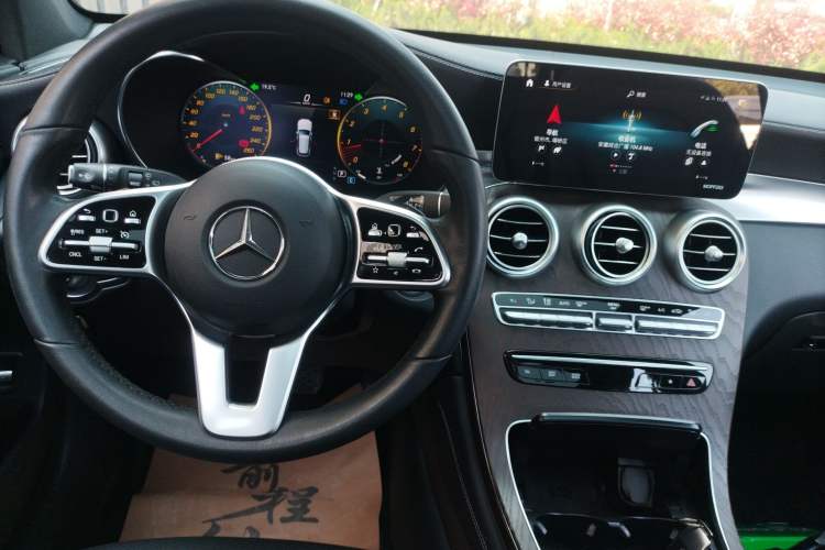 Used Mercedes-Benz GLC 2020 Facelift GLC 300 L 4MATIC Dynamic Edition