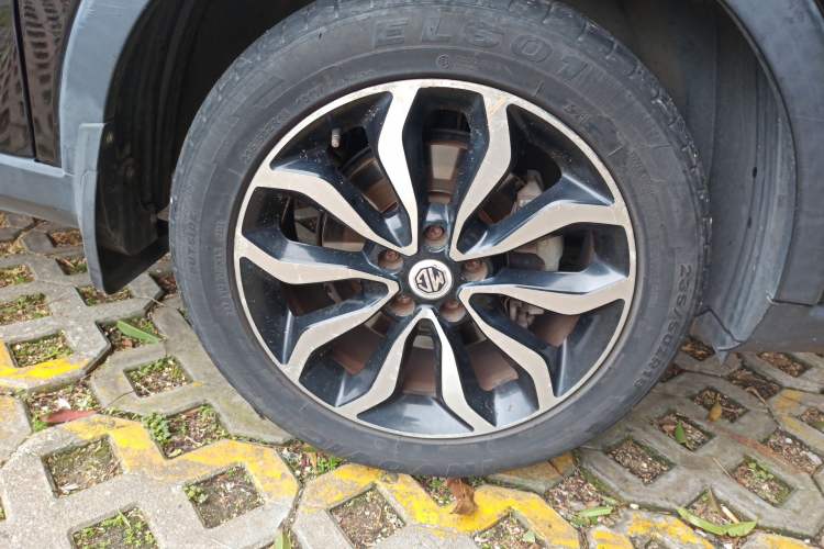 Used MG GS 2015 2.0TGI TST Luxury Edition Right Front Wheel Hub
