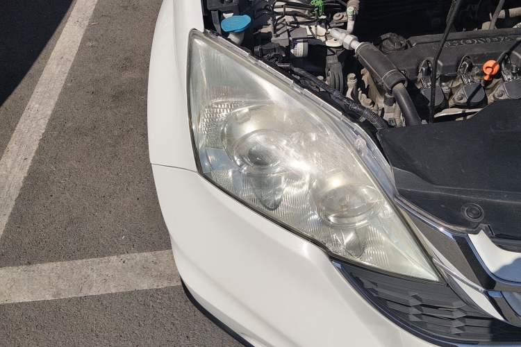 Used Honda CR-V 2010 2.0L Automatic Four-Wheel Drive Classic Edition Right Front Headlight