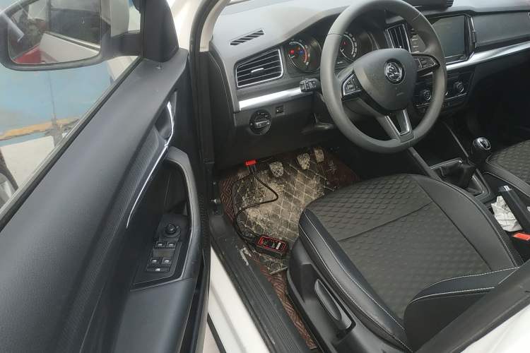 Used Skoda Kamiq 2020 1.5L Manual Comfort Edition Driver Seat