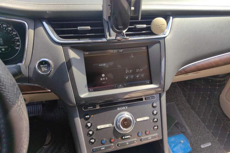 Used Ford Taurus 2015 EcoBoost 325 V6 Flagship Model Audio And AC Panel