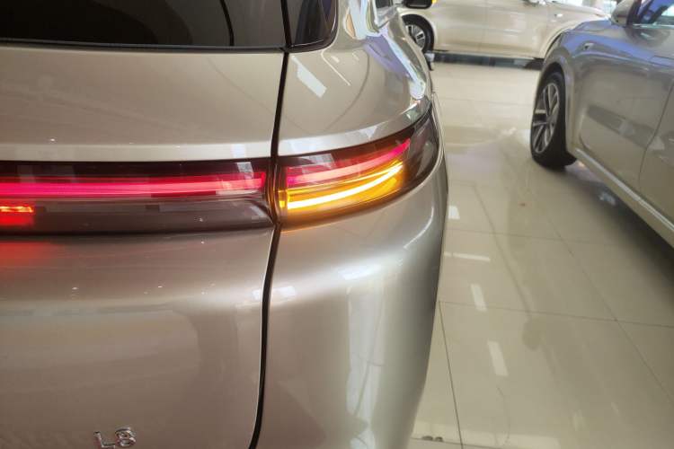 Used Li Auto L8 2024 Ultra Model
