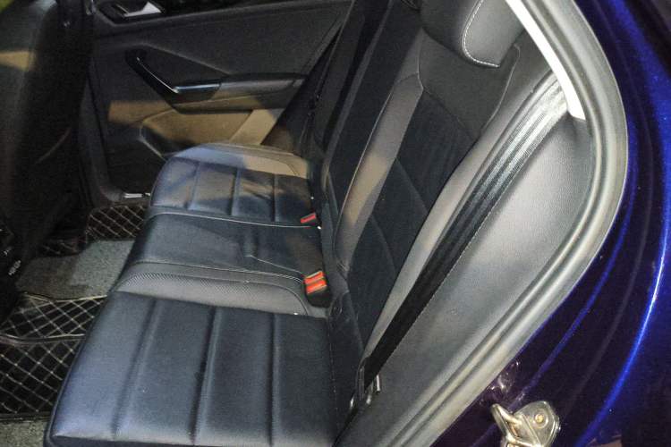 Used Volkswagen T-ROC 2022 280TSI DSG Two-Wheel Drive Comfort PLUS