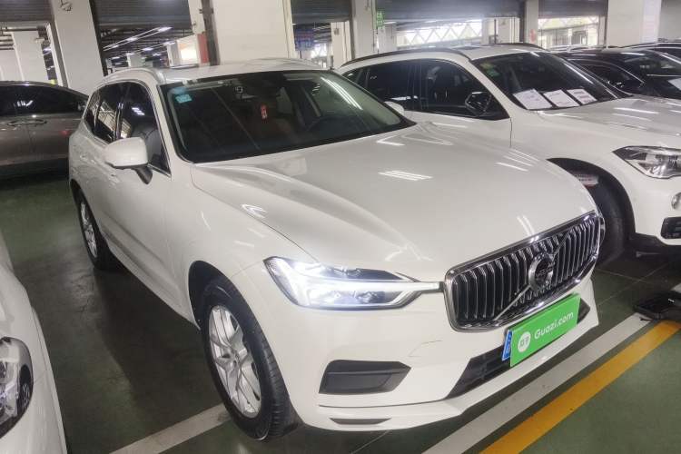 Used Volvo XC60 2019 T5 4x4 Smart Edition China VI Standard
