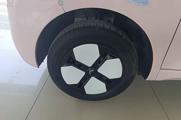 Used Wuling Hongguang MINIEV 2024 3rd Generation 215km Advanced Version
