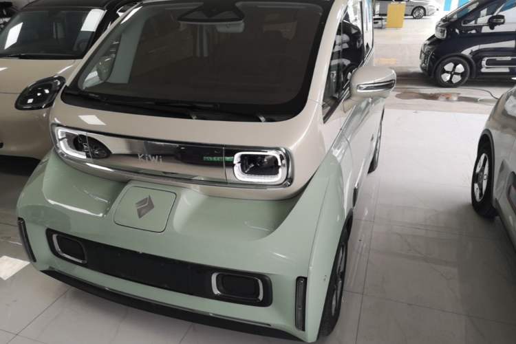 Used Baojun KiWi EV 2023 DJI Edition Lithium Iron Phosphate