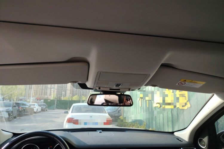 Used Land Rover Discovery Sport 2019 240 PS HSE Version China VI Standard Headliner