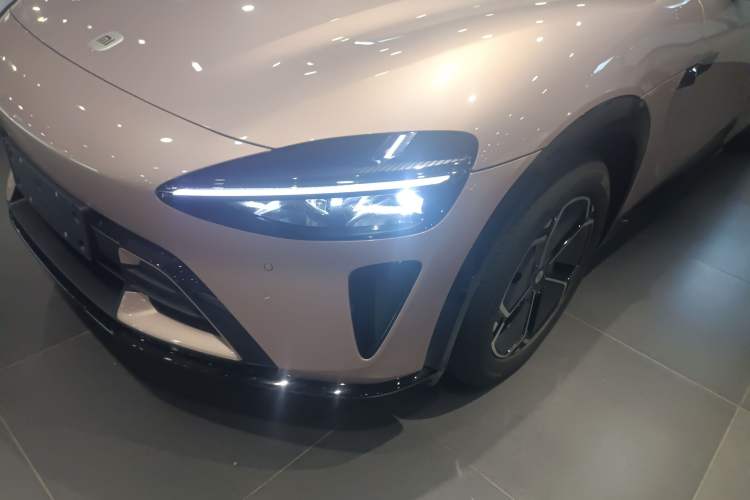 Used Xiaomi Auto YU7 2025 Ultra-Long Range Rear-Wheel Drive Version
