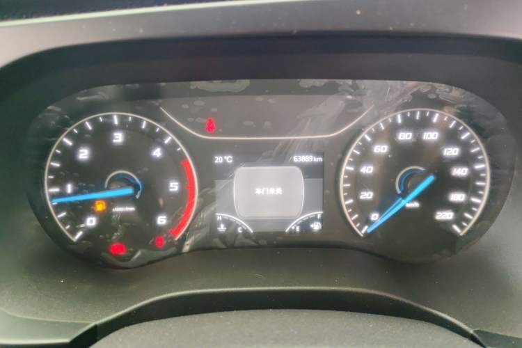 Used JMC Fushun 2022 2.0T Manual Multi-Function Passenger Vehicle Mid-Range High Roof 6-7 Seats Instrument Cluster