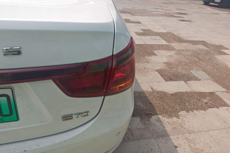 Used Dongfeng Aeolus E70 2022 500 Ultra-Enjoyment Edition Exterior 3