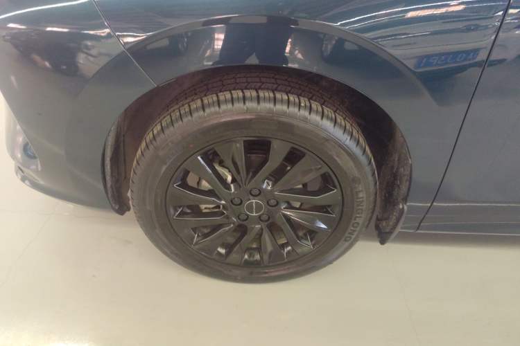 Used FORTHING T5 EVO 2021 1.5TD DCT Diamond Edition Left Front Wheel Hub